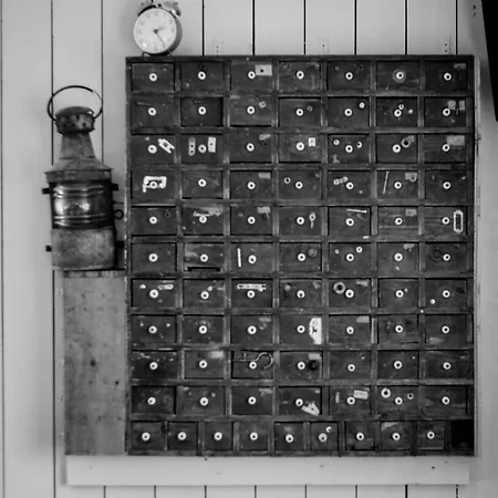 Finnholmen Brygge Henningsvaer