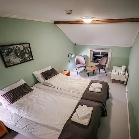 Otel Finnholmen Brygge 2*