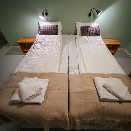 Finnholmen Brygge Henningsvaer