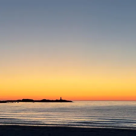 Finnholmen Brygge Henningsvaer