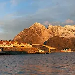 Finnholmen Brygge Hotel Henningsvaer